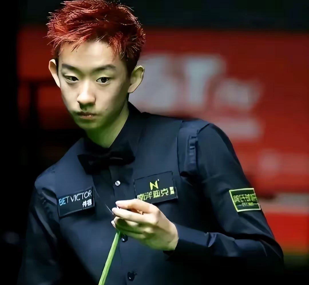 关于东城鲸鲨队鏖战岭南黑豹队，斯诺克大师赛失利，核心复出即建功。黑马成最大惊喜的信息